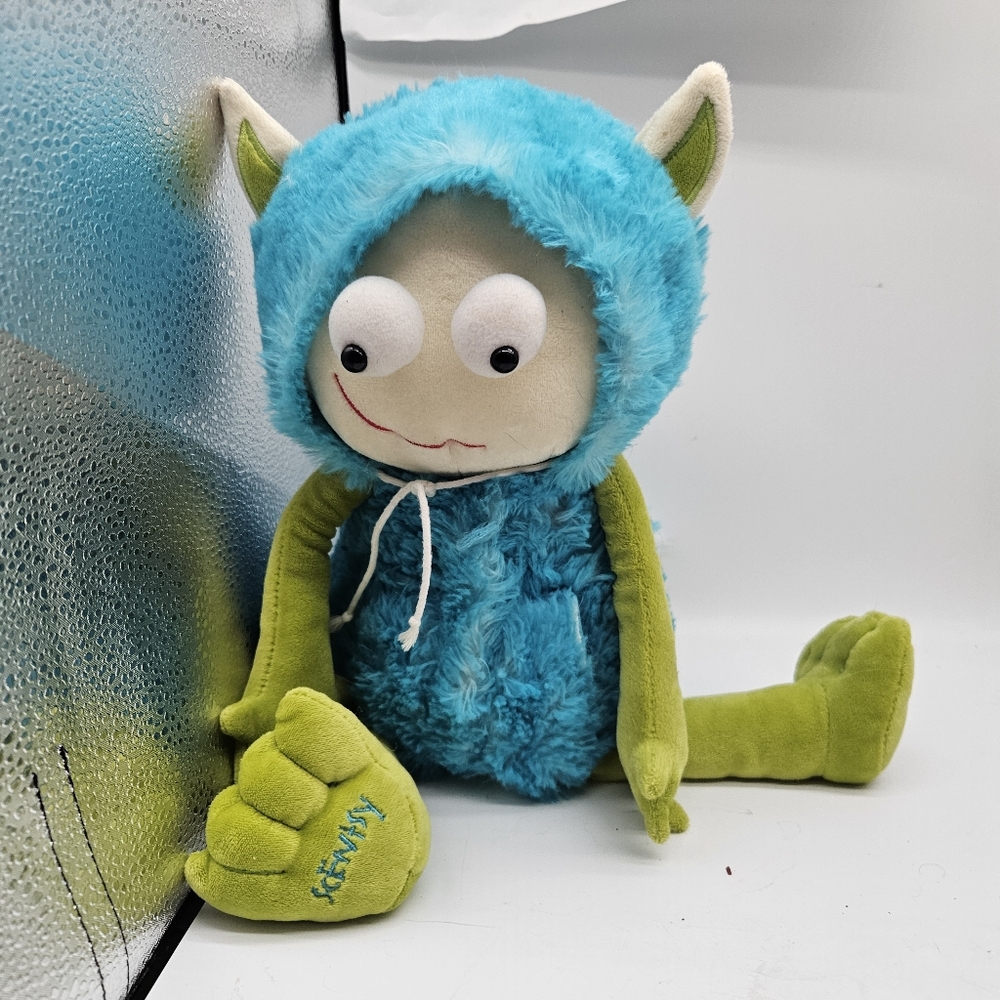 Scentsy Buddy Gilly cuddle monster